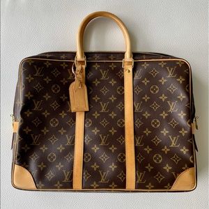 ⭐️⭐️Louis Vuitton Porte- Documents Voyage Monogram